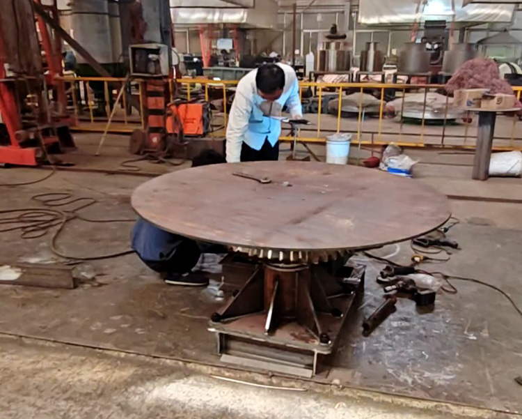 1.5米圓盤給料機(jī)